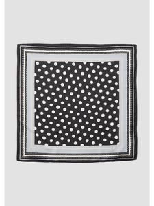 Шарф в цвете 99E7_черный s.Oliver