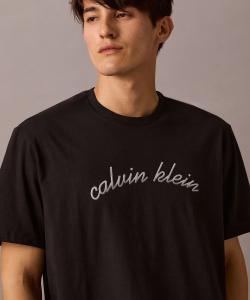 Джинсы Calvin Klein (размер M) Футболка с графическим принтом Calvin Klein Джинсы Calvin Klein 4RC834G