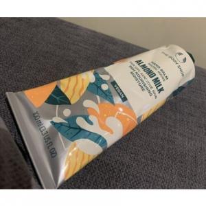 Крем для рук Almond Milk для сухой чувствительной кожи 100ml Vegan