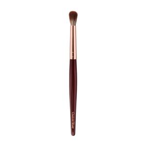 Кисть для теней eye blender brush Charlotte Tilbury, количество 1 шт.