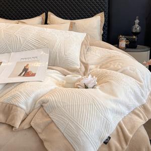 LUOLAI HOME Комплект постельного белья, 4 предмета, 180x200 см, пододеяльник 200x230 см, цвет Romeo Milk White + Warm Khaki