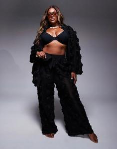 Пляжные брюки ASOS LUXE Curve Co-ord с 3D-цветочным узором, черные