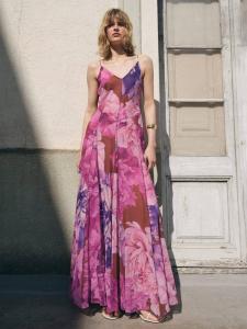 Платье макси Anita Floral с тонкими бретелями и V-образным вырезом Mango