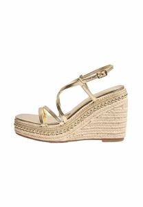 Босоножки на платформе WIDE FIT - STRAPPY MULTI STRAP BEADED - Wedge sandals Lipsy, золотой