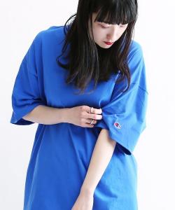 Футболка оверсайз с коротким рукавом, круглым вырезом и нашивкой-логотипом Champion, синяя