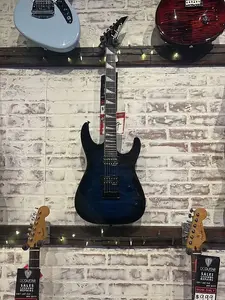 Jackson JS Series Dinky JS20 DKQ 2PT 2023 - настоящее время - Прозрачный черный взрыв