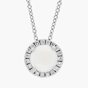 Подвеска Halo с опалом и бриллиантами из 14-каратного белого золота (7 мм) Blue Nile