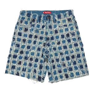 Мешковатые джинсовые шорты Supreme с потертостями в стиле пэчворк, цвет Washed Blue