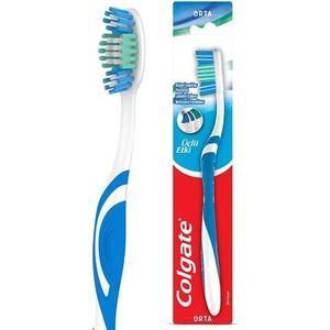 Зубная щетка Colgate тройного действия среднего размера