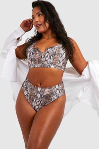 Трусики бикини с высокой талией и змеиным принтом Plus Essentials boohoo, коричневый