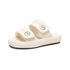 Golden Silk Rabbit Бесшумные противоскользящие и быстросохнущие шлепанцы женские бежевые, цвет Beige