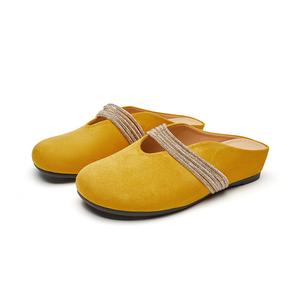 Сандалии с закрытым носком из поливинилхлорида D FUSE SCANDINAVIA для женщин D:FUSE SCANDINAVIA, Lemon