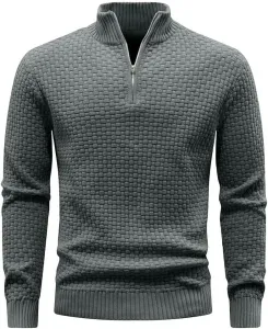 Мужской свитер с четвертью молнии, кабельной вязкой и длинными рукавами