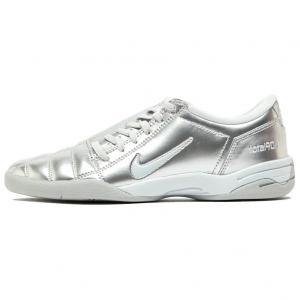 Nike женские футбольные бутсы total 90 iii slip resistant silver