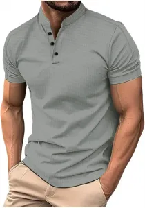 Мужская поло с воротником на пуговицах и V-образным вырезом