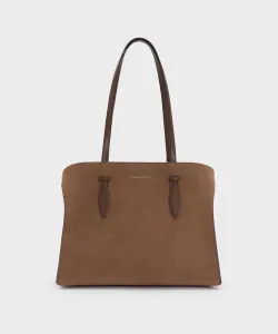 Сумка-тоут Allyn из замши с удлиненными ручками (цвет мокко) Charles & Keith, цвет Mochabrown