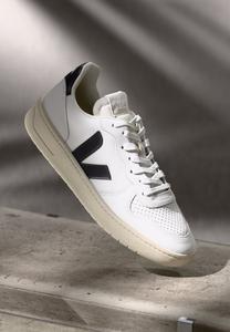 Кроссовки Veja V 10 , Extra White/Black/White
