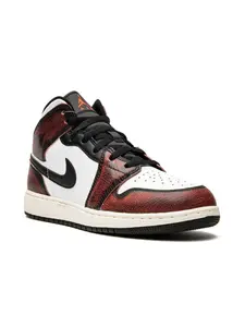 Кроссовки Air Jordan 1 Mid SE Jordan Kids, белый