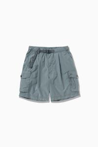 Широкие короткие брюки-карго (размер M)