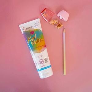 Напиток Les Secrets de Loly Kurl 250мл