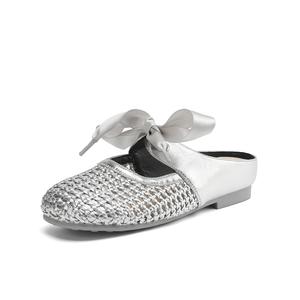 DAPHNE Закрытые тапочки женские серебристые, цвет Silver