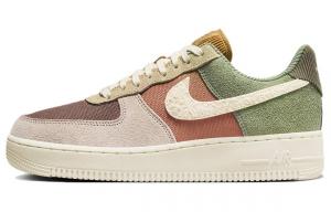 Женские кроссовки для скейтбординга Nike Air Force 1, Трековый красный/Мистический красный/Пихта/Серебристый металлик