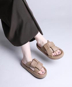 Сандалии с перекрестными ремешками