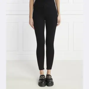 Леггинсы узкого кроя Silvian Heach, черный