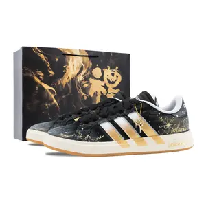 Grand Court Base 00s Ink Night Star устойчивые к истиранию скейтборд-кроссовки Unisex черные золотые Adidas, черный золотой Shopping Bag