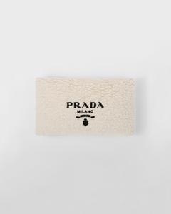 Декоративная подушка из искусственного меха, кашемира и шерсти Prada, белый