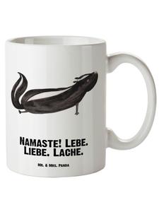 Кружка XL Skunk Yoga с надписью белого цвета Mr. & Mrs. Panda