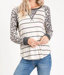 Топ Carol Leopard & Striped Reglan в цвете Oatmel Shirley Stone