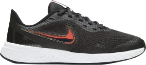 Кроссовки Nike Revolution 5 Power GS 'Black Iridescent Swoosh', черный