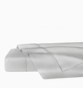 Простыня SFERRA Fiona из сатина и хлопка, 290х290, светло-серый