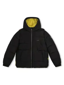 Пуховик с камуфляжным узором BOSS Kidswear, черный