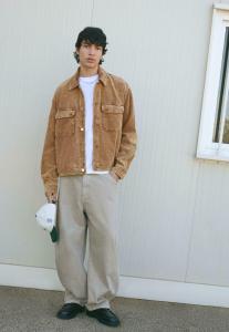 Куртка Bershka BOXY FIT, Camel