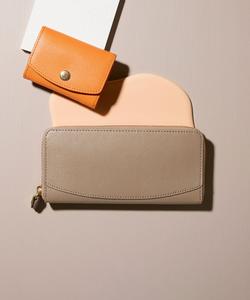 Длинный круглый кошелек Topkapi COLORATO с тиснением под квадратную зернистую текстуру.