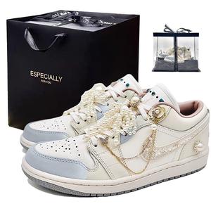 Jordan Баскетбольные кроссовки Air 1 Miss Cherished Vintage, женские, бежевые, белые, синие
