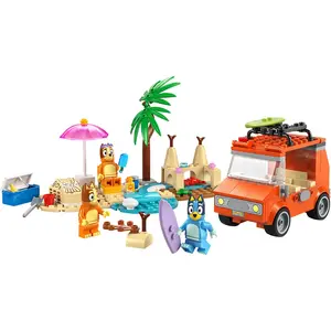Детский конструктор Lego Family Excursion To Bluey Beach, мультиколор