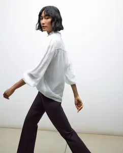 Женская блузка с длинными рукавами, воротником-жабо и завязками Tintoretto, песочный