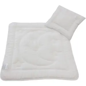 Одеяло и подушка из искусственного волокна Луна и звезды Практичный набор для младенцев и малышей Dreams, белый