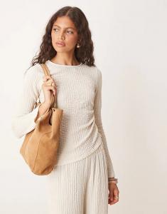 Лонгслив ASOS DESIGN Coord с длинными рукавами, текстурированной отделкой по бокам, кремового цвета