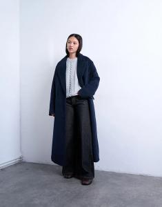 Пальто Topshop с тремя пуговицами и начесом из шерсти темно-синего цвета