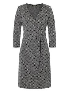 Платье до колена More & More