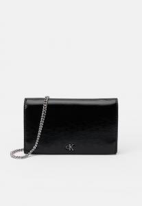 Клатч Calvin Klein METALLIC WALLET ON CHAIN, Black