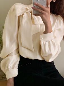 Блузка с пышными рукавами и бантом, женская модель Doux Belle, цвет Beige