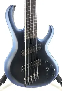 Ibanez BTB605MSMAM 5-струнная мульти-скейл гитара Midnight Arctic Ocean Matte Серийный номер: 241105299