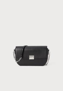 Сумка KARL LAGERFELD FOREVER SHOULDER BAG, Black