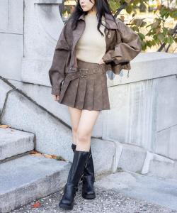 Плиссированная юбка из старинной кожи с поясом