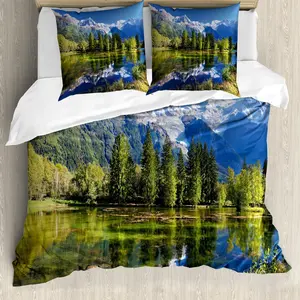 Пододеяльник ABAKUHAUS Outdoor, Mountain Lake Evergreen, с защитой от клещей, подходит для аллергиков, с наволочками, 155 см x 220 см - 80 x 80 см, синий, зеленый, белый Abakuhaus